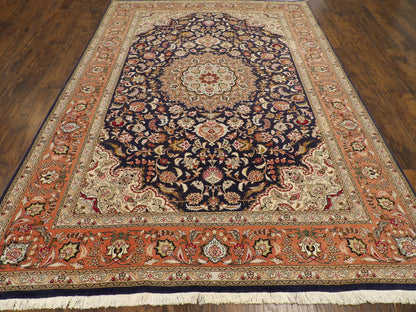 Fine Persian Qum 7'0"x10'0" Hand-knotted Rug -w1043