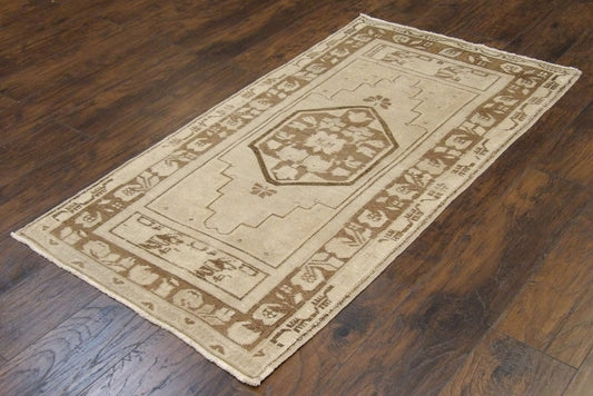 Vintage Oushak 3' x 5' Hand-knotted Rug - w132