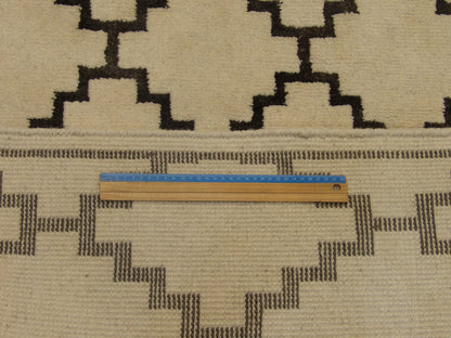 Transitional Moroccan Diamond Design 5'0"x8'0" Hand-knotted Rug -W851